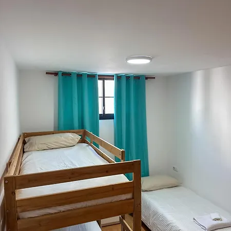 Surf And House Pensión