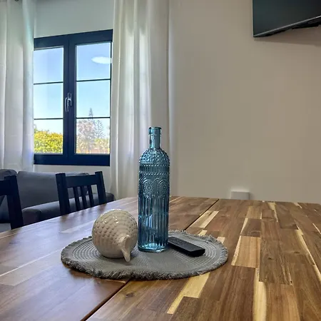 Pensión Surf And House