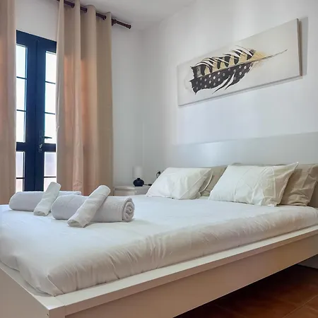 Pensión Surf And House *