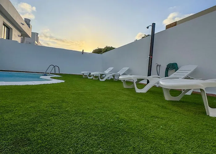 Surf And House קורלחו