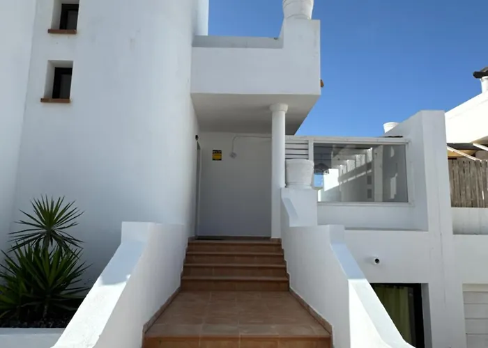 Surf And House קורלחו