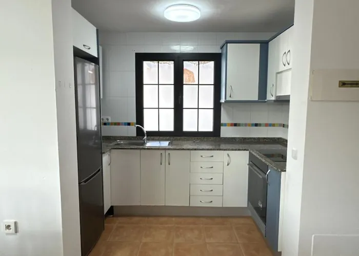 בית הארחה Surf And House *