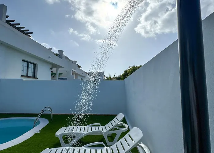 Surf And House * קורלחו