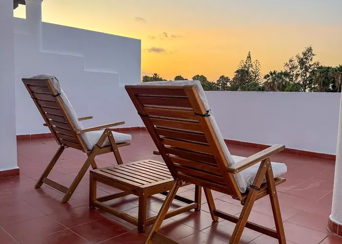 Surf And House * קורלחו